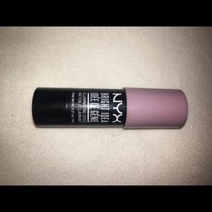 NYX Luminizer/ CAUDALIE lip balm